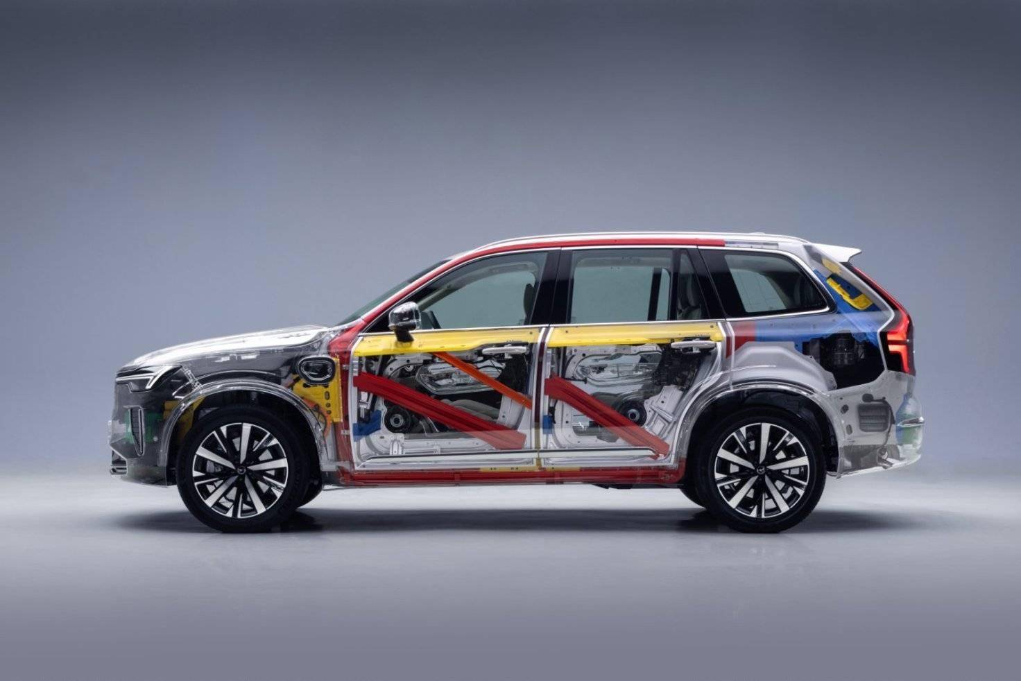 全新XC90与宝马X5的购买解析凯发入口豪华SUV抉择：沃尔沃(图8)